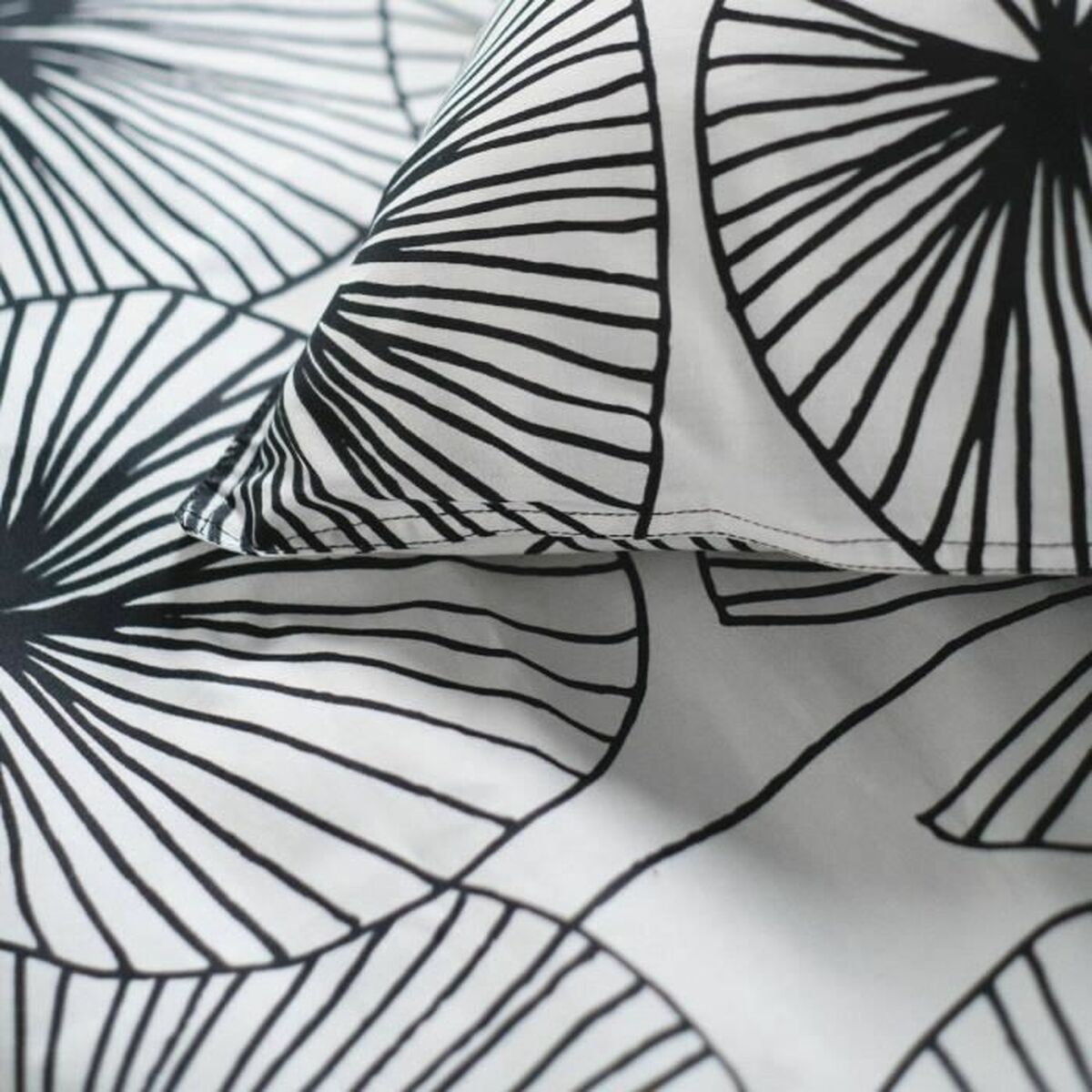 V9HFCD7C49B57AF52829E1660895A089630R3440455P3