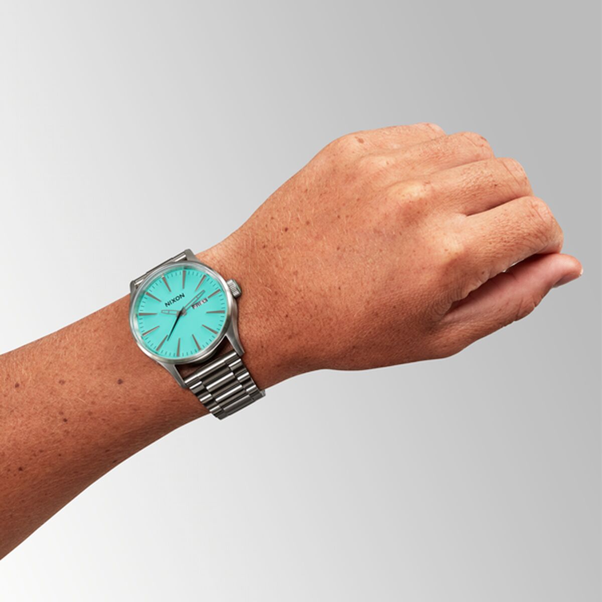 Nixon Men's Watch Nixon A356-2084 Silver