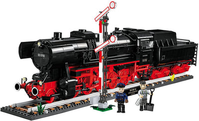 Cobi Dr Br 52 Locomotora Steam And Semáforo Ferroviario Escala 1:35 Cobi-6287 — image 1