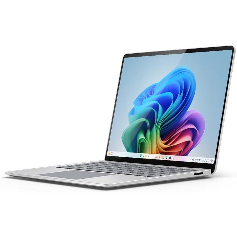 Laptop 13.8IN Copilot + PC 13.8INSYST